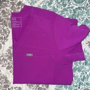 FIGS women's Purple Jolt Catarina™ - One-Pocket Scrub Top - L